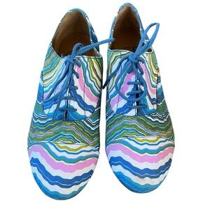 Gianni Bini Canvas Lace-Up Oxford Shoes Size 8 – Multicolor Wave Print